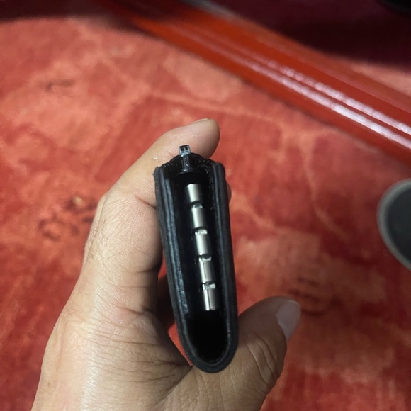 Gucci Canvas Key Holder in Black. - Picture 11 of 12